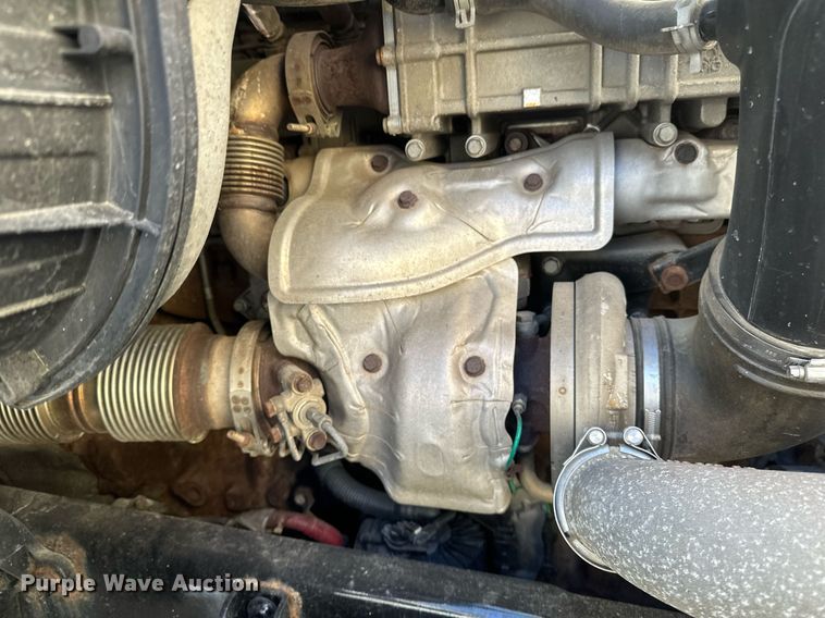 image for item DV0572 2017 Freightliner  Cascadia  semi truck