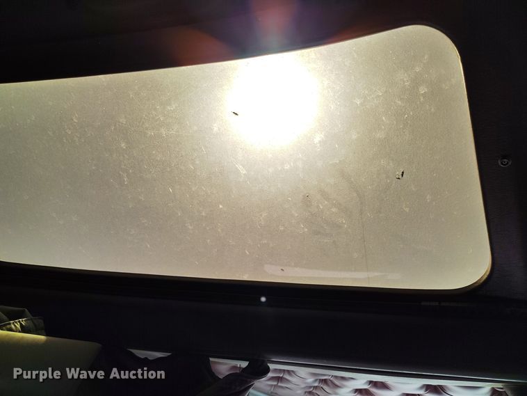 image for item DV6661 2007 Kenworth  T600 semi truck