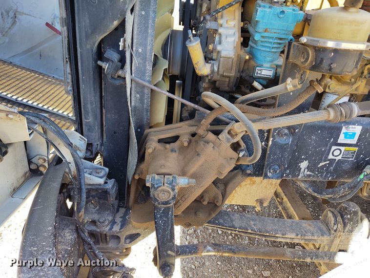 image for item DV6661 2007 Kenworth  T600 semi truck