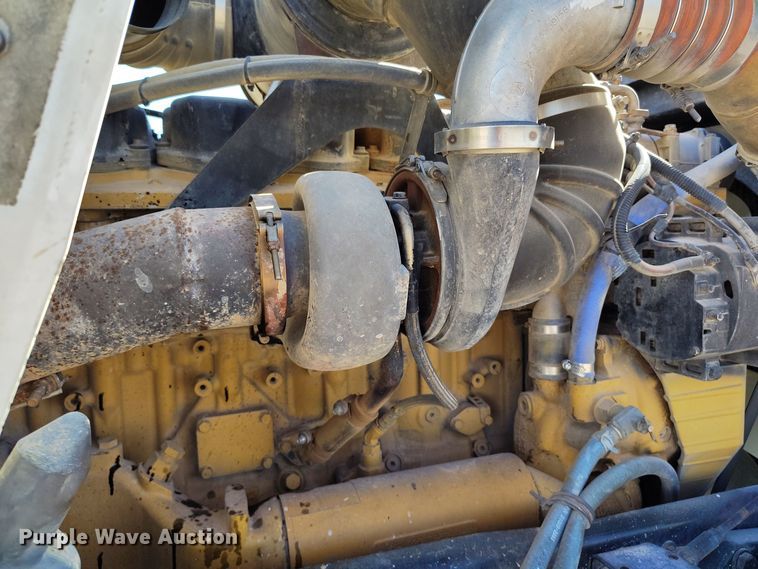 image for item DV6661 2007 Kenworth  T600 semi truck