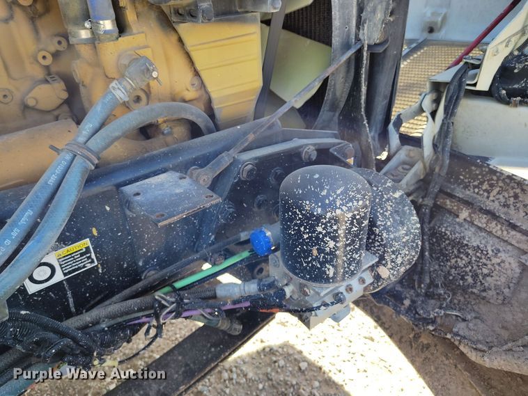 image for item DV6661 2007 Kenworth  T600 semi truck