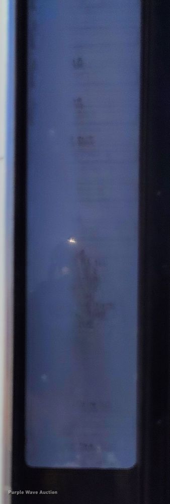 image for item DV6661 2007 Kenworth  T600 semi truck