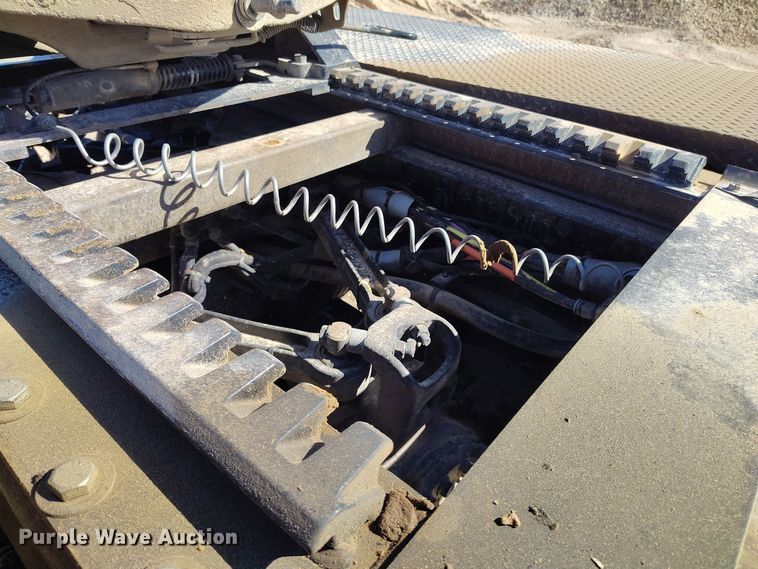 image for item DV6662 2017 Kenworth  semi truck