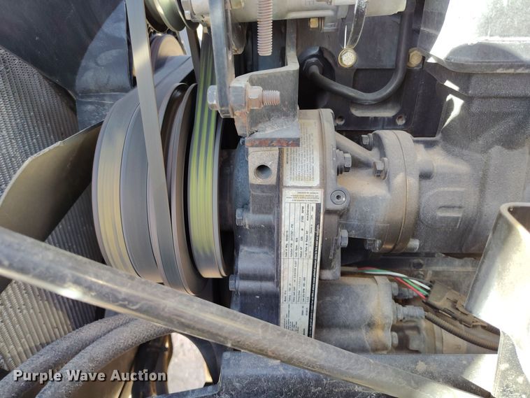 image for item DV6662 2017 Kenworth  semi truck