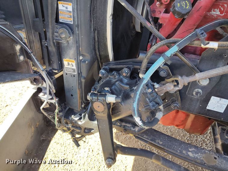 image for item DV6664 2013 Kenworth  T800 semi truck