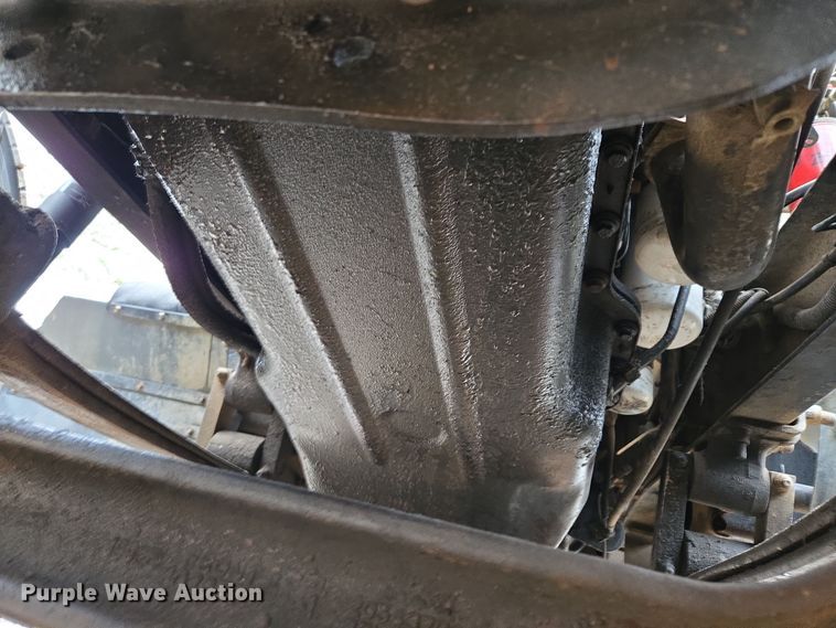 image for item EC3456 2006 Mack CHN613 semi truck