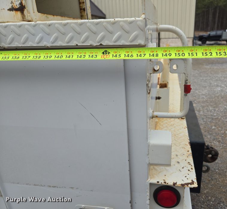 image for item EC3457 2018 International 4300 utility / service truck