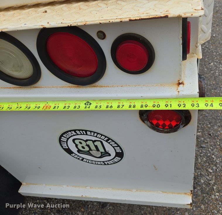 image for item EC3457 2018 International 4300 utility / service truck