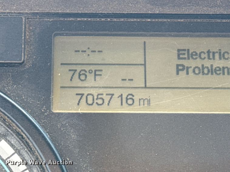 image for item ED5486 2017 Freightliner Cascadia semi truck