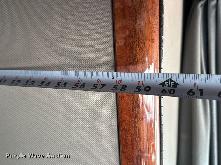 image for item ED5486 2017 Freightliner Cascadia semi truck