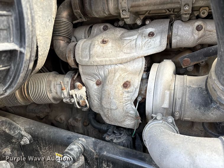 image for item ED5486 2017 Freightliner Cascadia semi truck