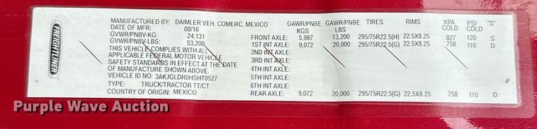 image for item ED5486 2017 Freightliner Cascadia semi truck