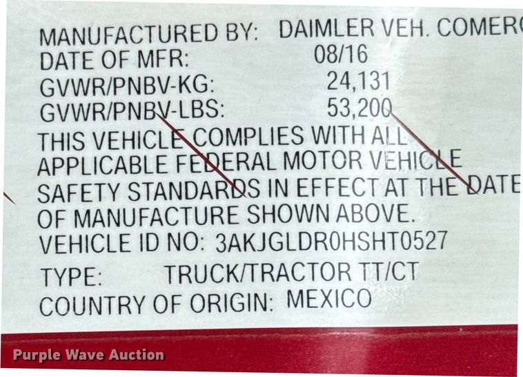 image for item ED5486 2017 Freightliner Cascadia semi truck