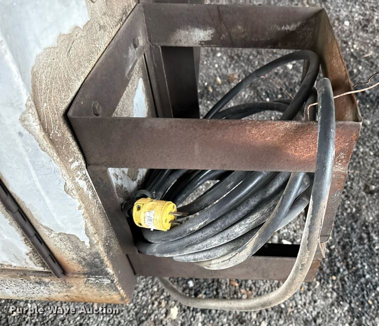 image for item ED5499 1974 Trailmobile F14S4CC1 tank trailer