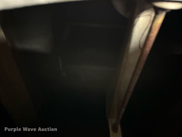 image for item ED5499 1974 Trailmobile F14S4CC1 tank trailer