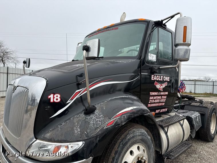 image for item ED5501 2006 International 8600 semi truck