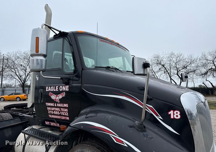 image for item ED5501 2006 International 8600 semi truck