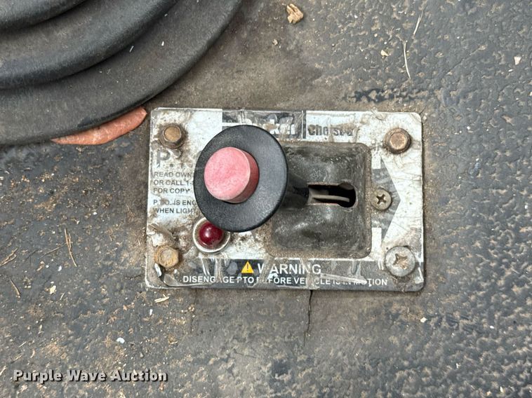 image for item ED5501 2006 International 8600 semi truck