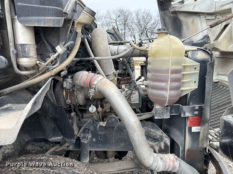 image for item ED5501 2006 International 8600 semi truck