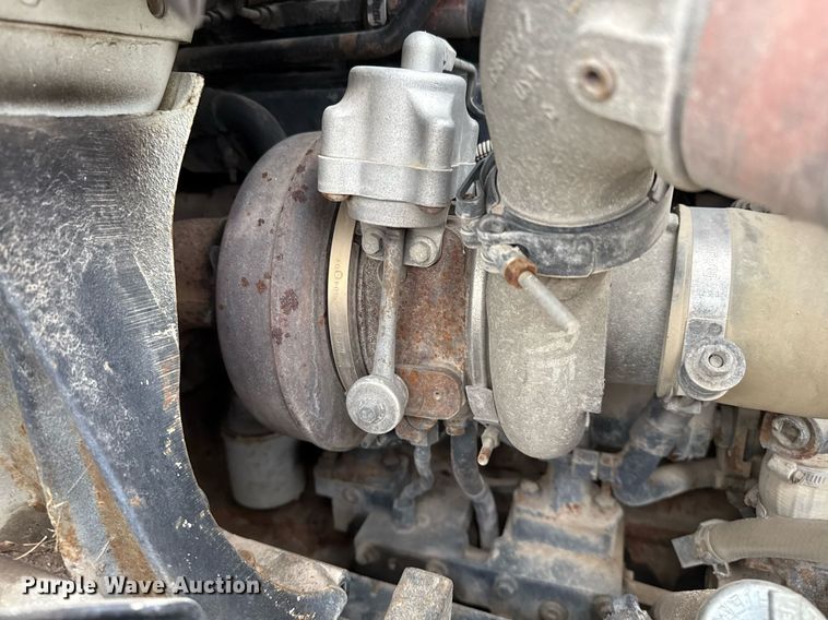 image for item ED5501 2006 International 8600 semi truck