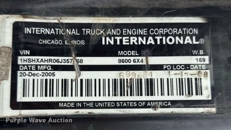 image for item ED5501 2006 International 8600 semi truck