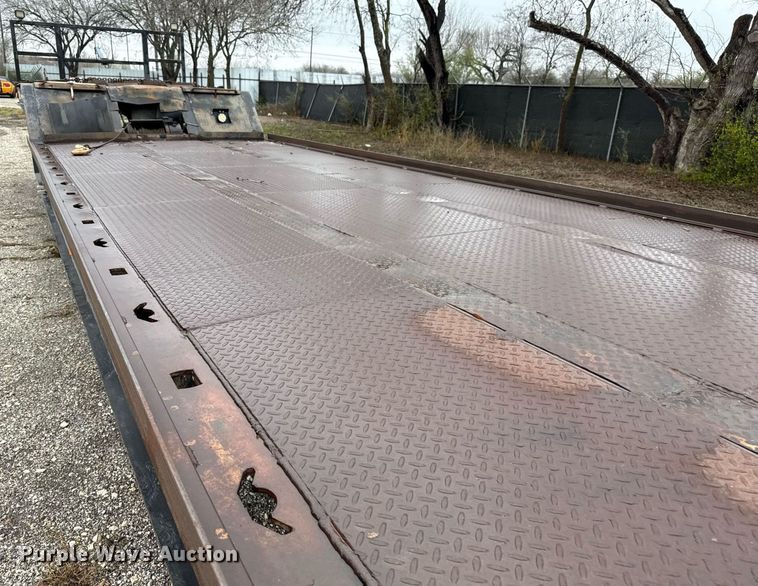 image for item ED5502 1999 Landoll tilt deck equipment trailer