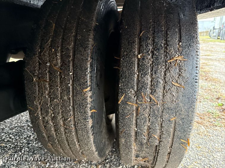 image for item ED5502 1999 Landoll tilt deck equipment trailer