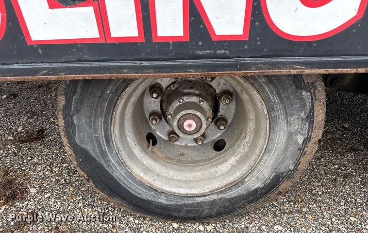 image for item ED5502 1999 Landoll tilt deck equipment trailer