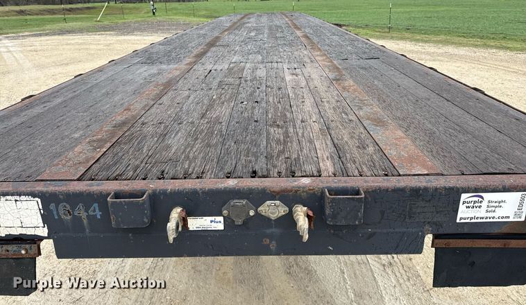 image for item ED5503 2002 Transcraft TL-2000 flatbed trailer