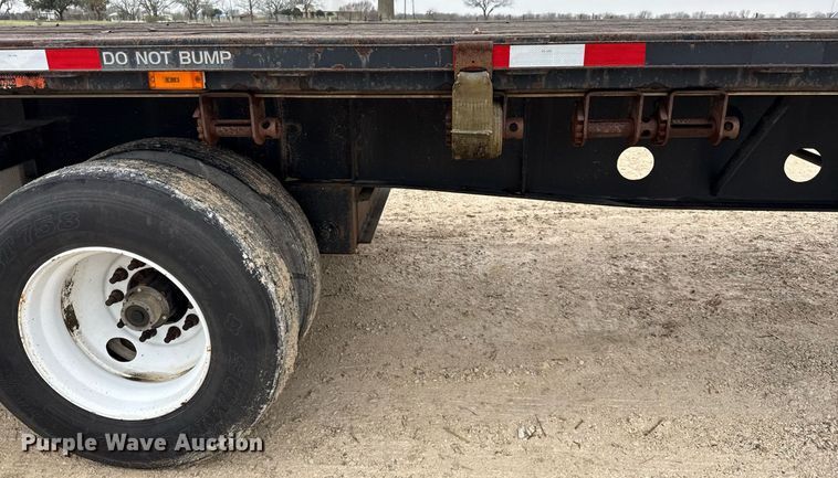 image for item ED5503 2002 Transcraft TL-2000 flatbed trailer