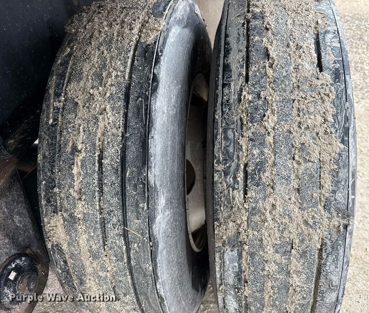 image for item ED5503 2002 Transcraft TL-2000 flatbed trailer