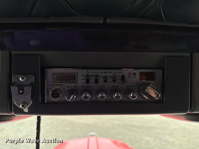 image for item EG2446 2019 Kenworth W900 semi truck