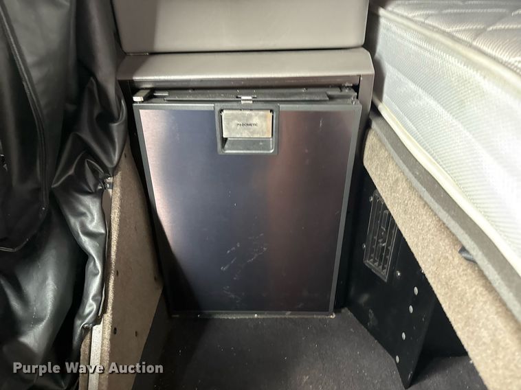 image for item EG2446 2019 Kenworth W900 semi truck