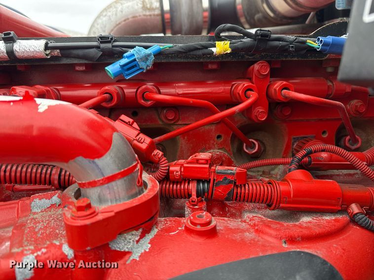 image for item EG2446 2019 Kenworth W900 semi truck