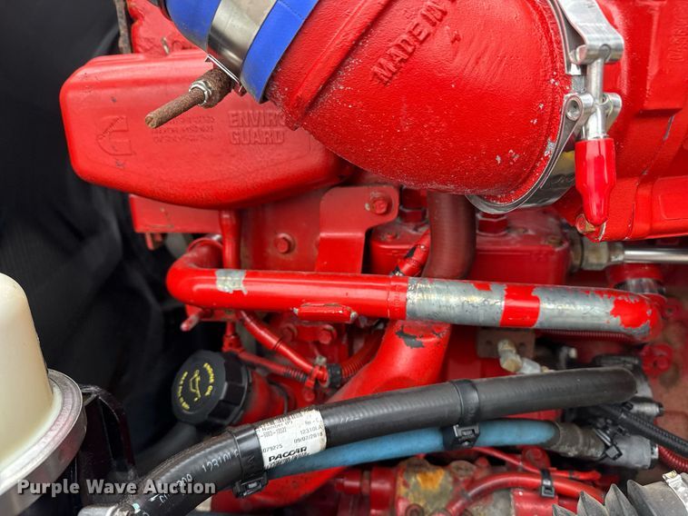 image for item EG2446 2019 Kenworth W900 semi truck