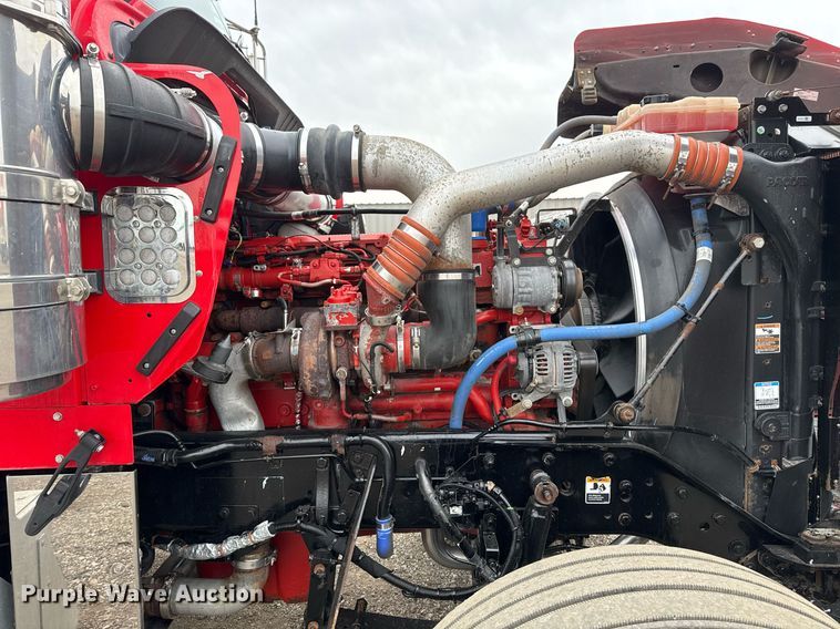 image for item EG2446 2019 Kenworth W900 semi truck