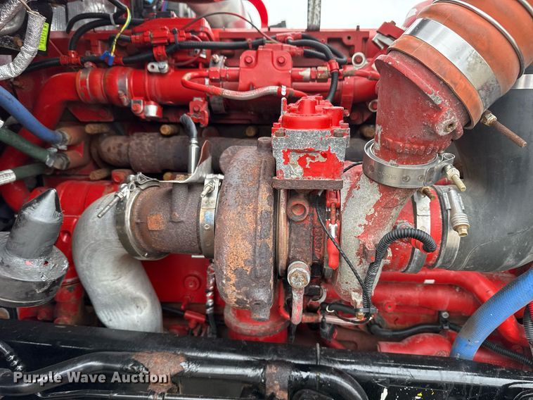 image for item EG2446 2019 Kenworth W900 semi truck