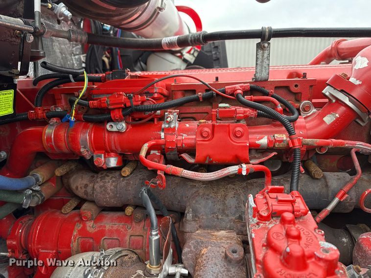 image for item EG2446 2019 Kenworth W900 semi truck