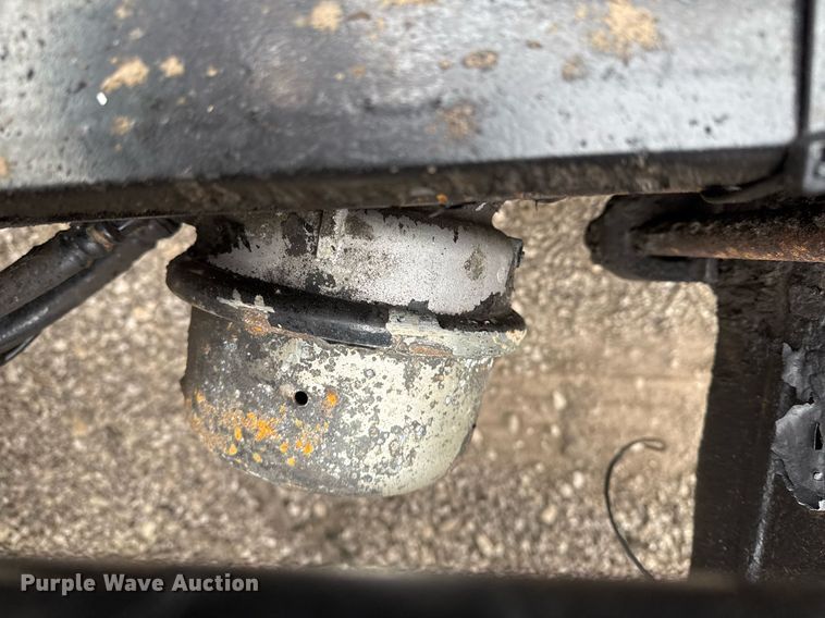 image for item EG2446 2019 Kenworth W900 semi truck