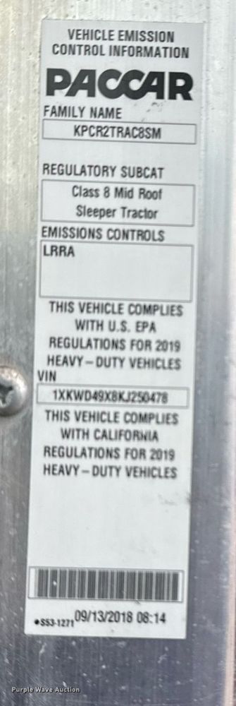 image for item EG2446 2019 Kenworth W900 semi truck