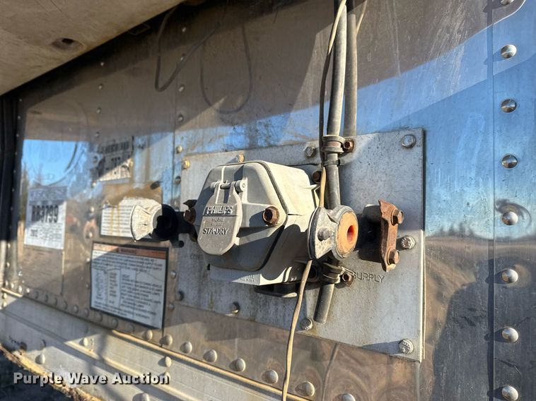 image for item EG2472 2012 Great Dane SUP-1114-31053 refrigerated van trailer