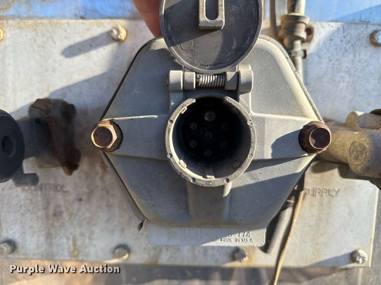 image for item EG2472 2012 Great Dane SUP-1114-31053 refrigerated van trailer