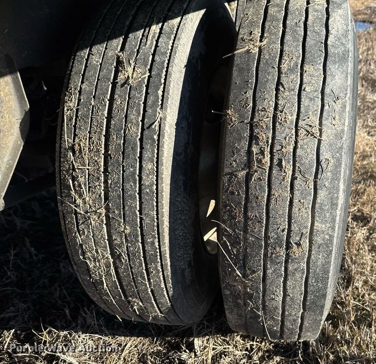 image for item EG2472 2012 Great Dane SUP-1114-31053 refrigerated van trailer