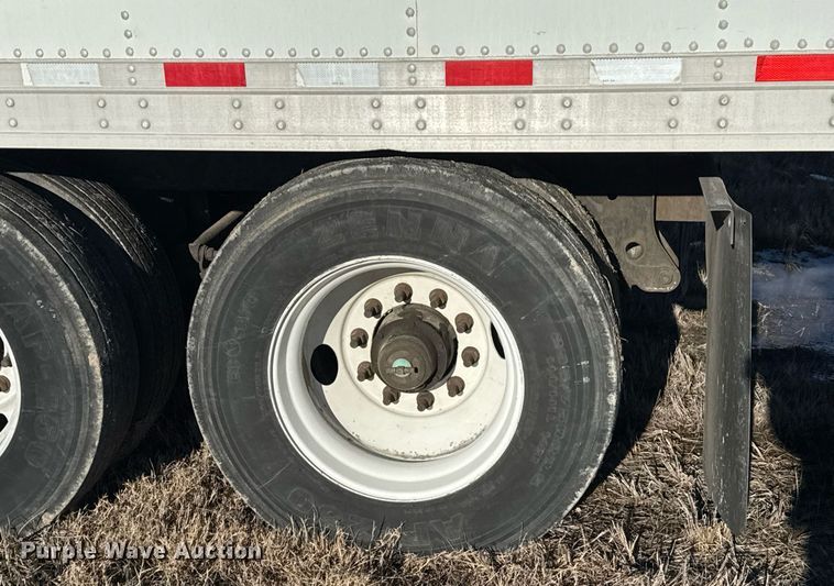 image for item EG2472 2012 Great Dane SUP-1114-31053 refrigerated van trailer