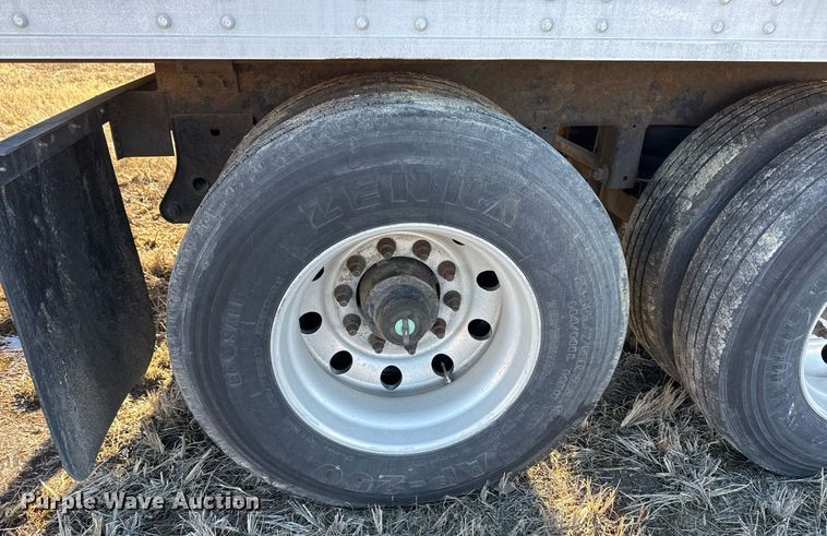 image for item EG2472 2012 Great Dane SUP-1114-31053 refrigerated van trailer