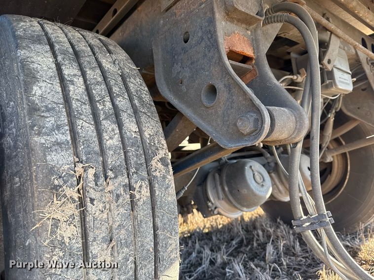 image for item EG2472 2012 Great Dane SUP-1114-31053 refrigerated van trailer