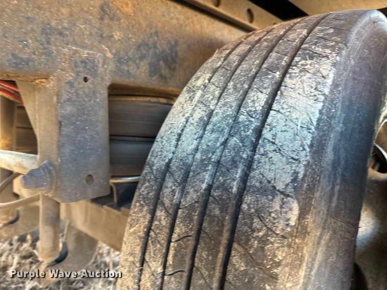 image for item EG2472 2012 Great Dane SUP-1114-31053 refrigerated van trailer