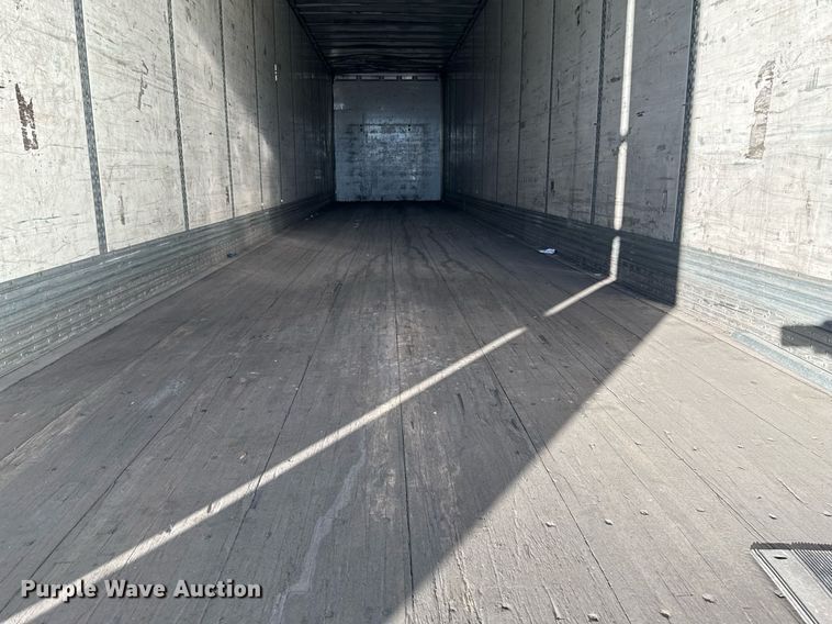 image for item EG2481 2010 Wabash dry van trailer