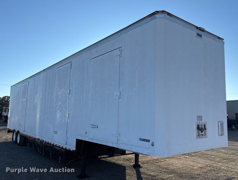 image for item EG2482 1999 Kentucky Trailers dry van trailer
