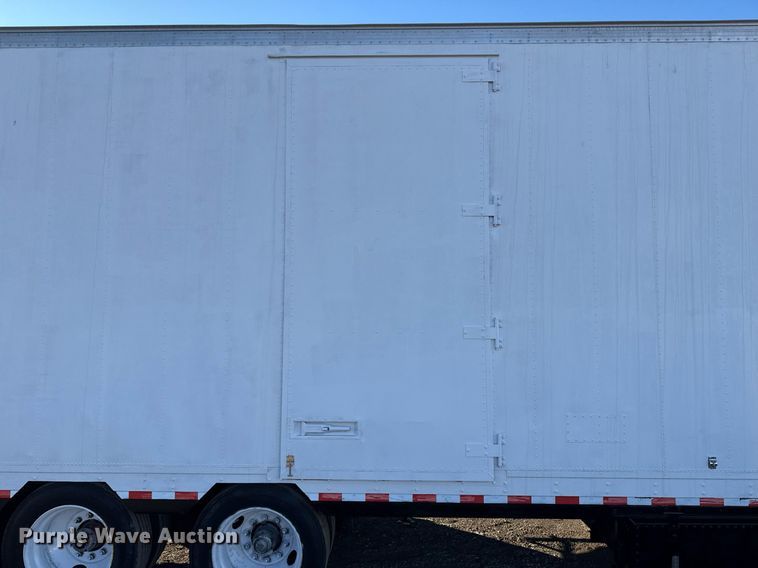 image for item EG2482 1999 Kentucky Trailers dry van trailer